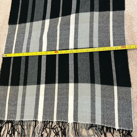 BANANA republic black gray ivory white blanket scarf unisex - Picture 5 of 6